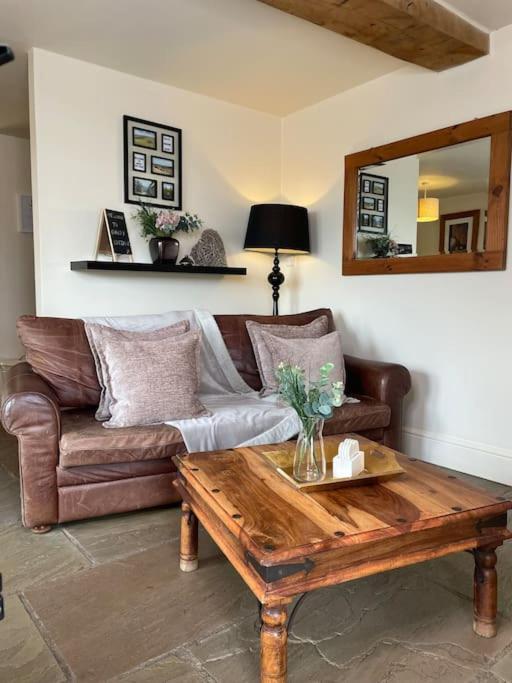 Daisy Cottage Keighley Exterior foto